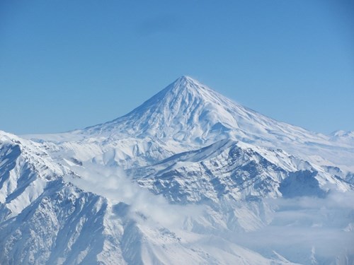 Damavand-From-Tochal